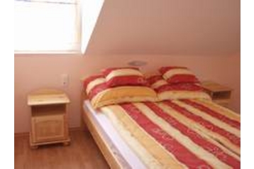 Family pension Balatonszemes 4